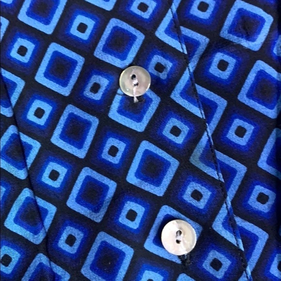 Petite Sophisticate Silk V Neck button down blouse blue aop print - Picture 3 of 6